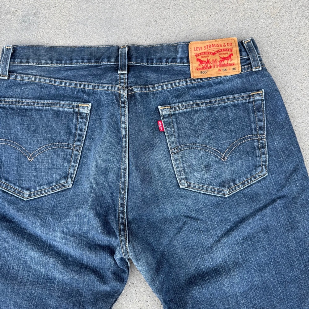 Levi's 505 Mens 34x30 Regular‎ Fit Straight Leg Denim Jeans 100% Cotton